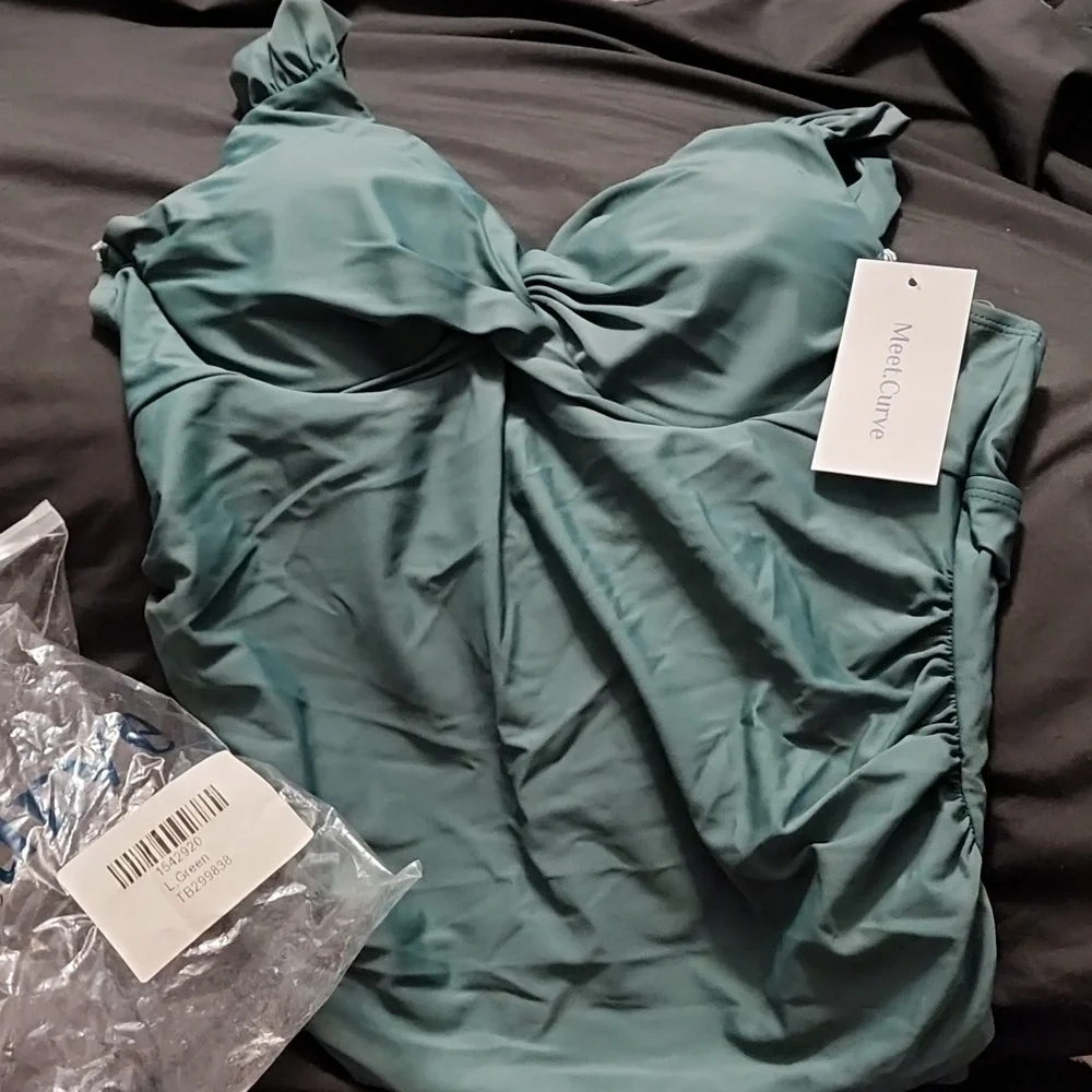 Tankini Top - Picture 1 of 6